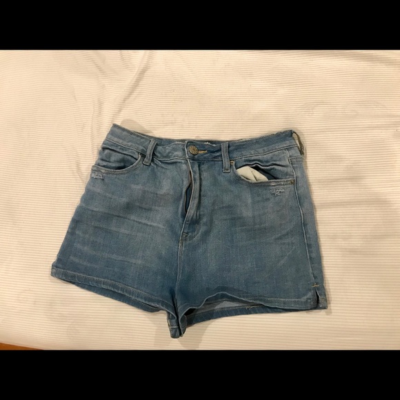 BDG super high rise pin up shorts - Picture 3 of 5